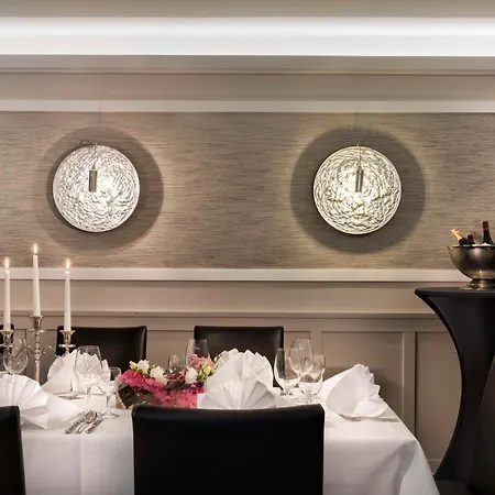 温多夫西佳酒店 3*