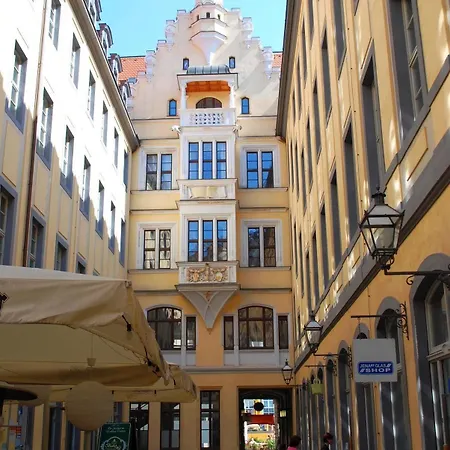 温多夫西佳酒店